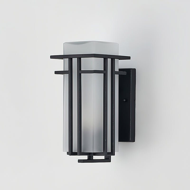 Contemporary Linden-Style Outdoor Wall Lamp