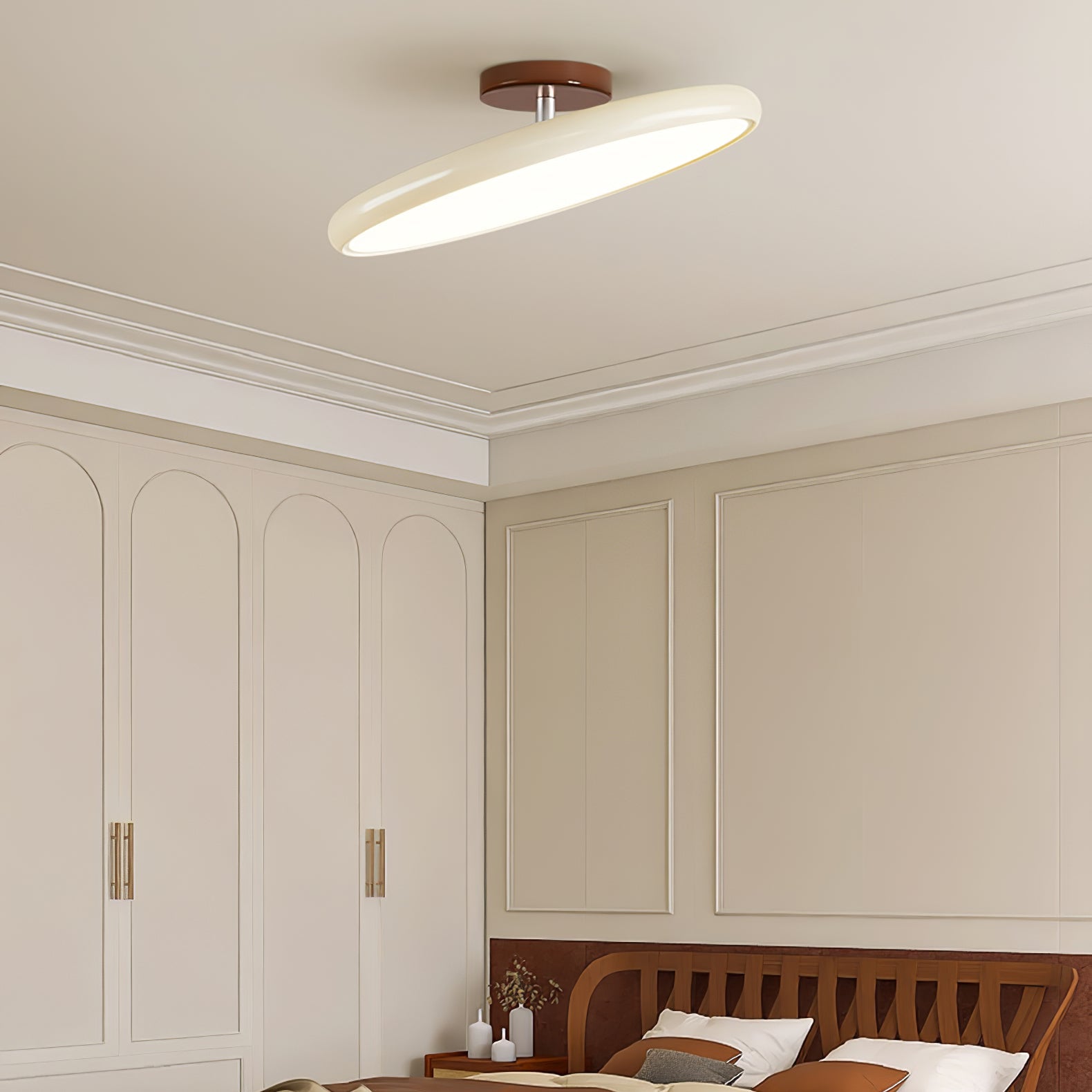 Modern Disc Ceiling Lamp – Flexible Lighting Options