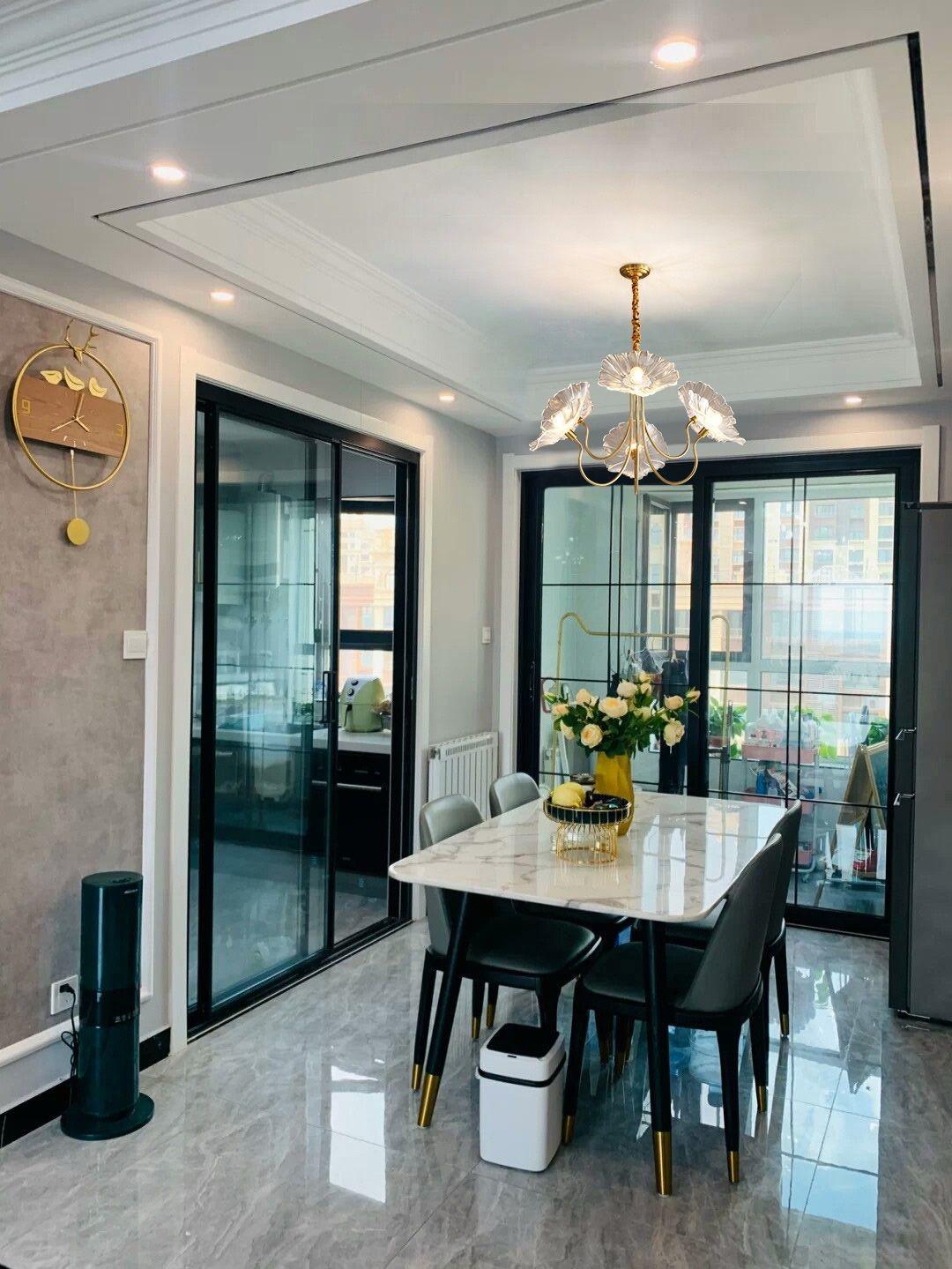 Artistic Glass Chandelier – Lotus Leaf Shape Hanging Ceiling Lamp