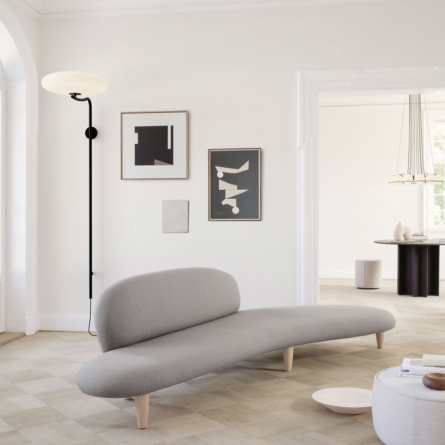 Minimalist LED Arc Wall Lamp – Plug-in Sconce With Circular Opal Shade