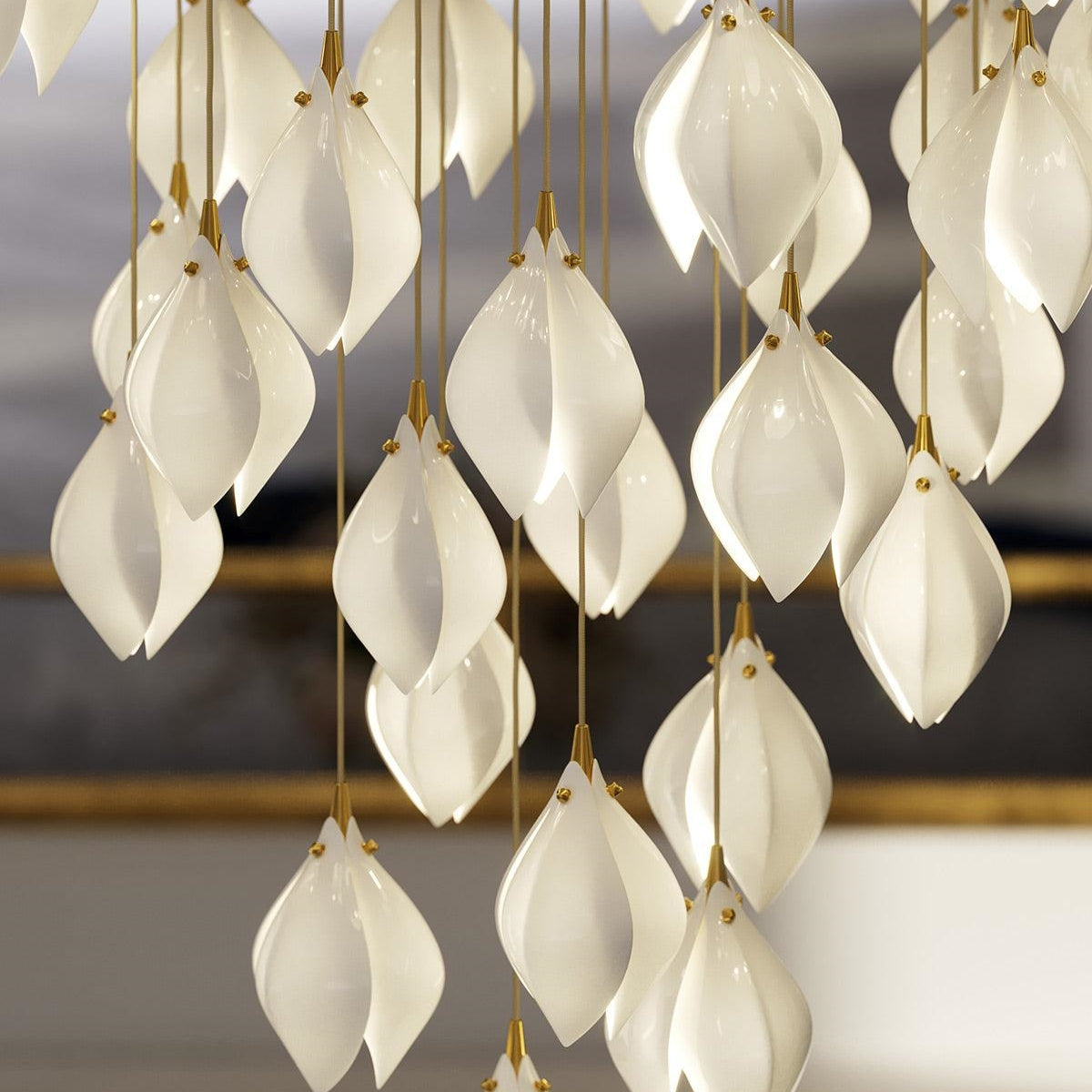 Multi-Drop Flower Pendant Light – Decorative Chandelier