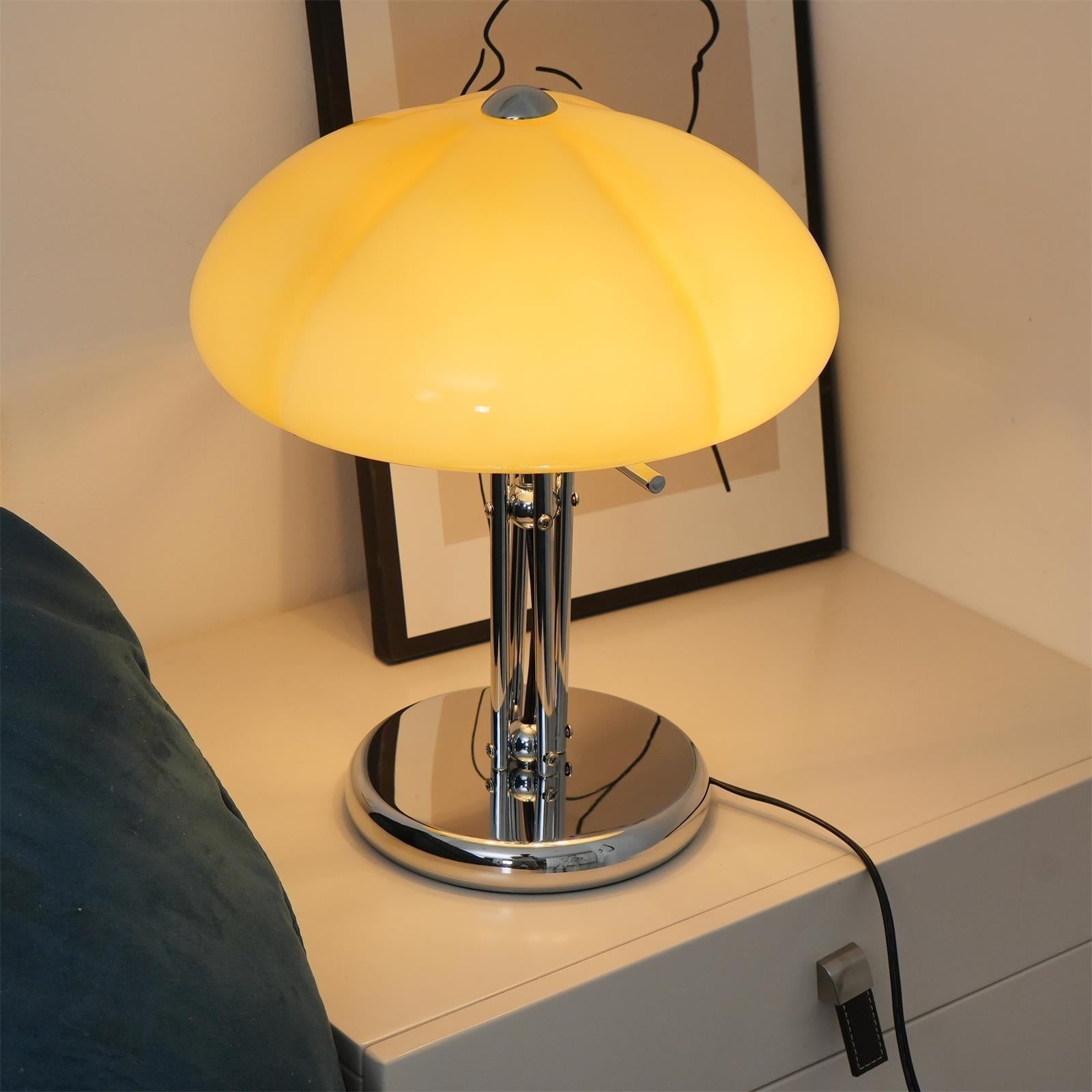 Minimalist Bauhaus Mushroom Table Lamp