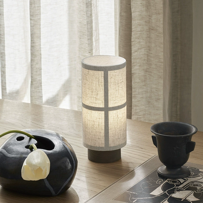 Silk Table Lamp – Japanese-Inspired Design