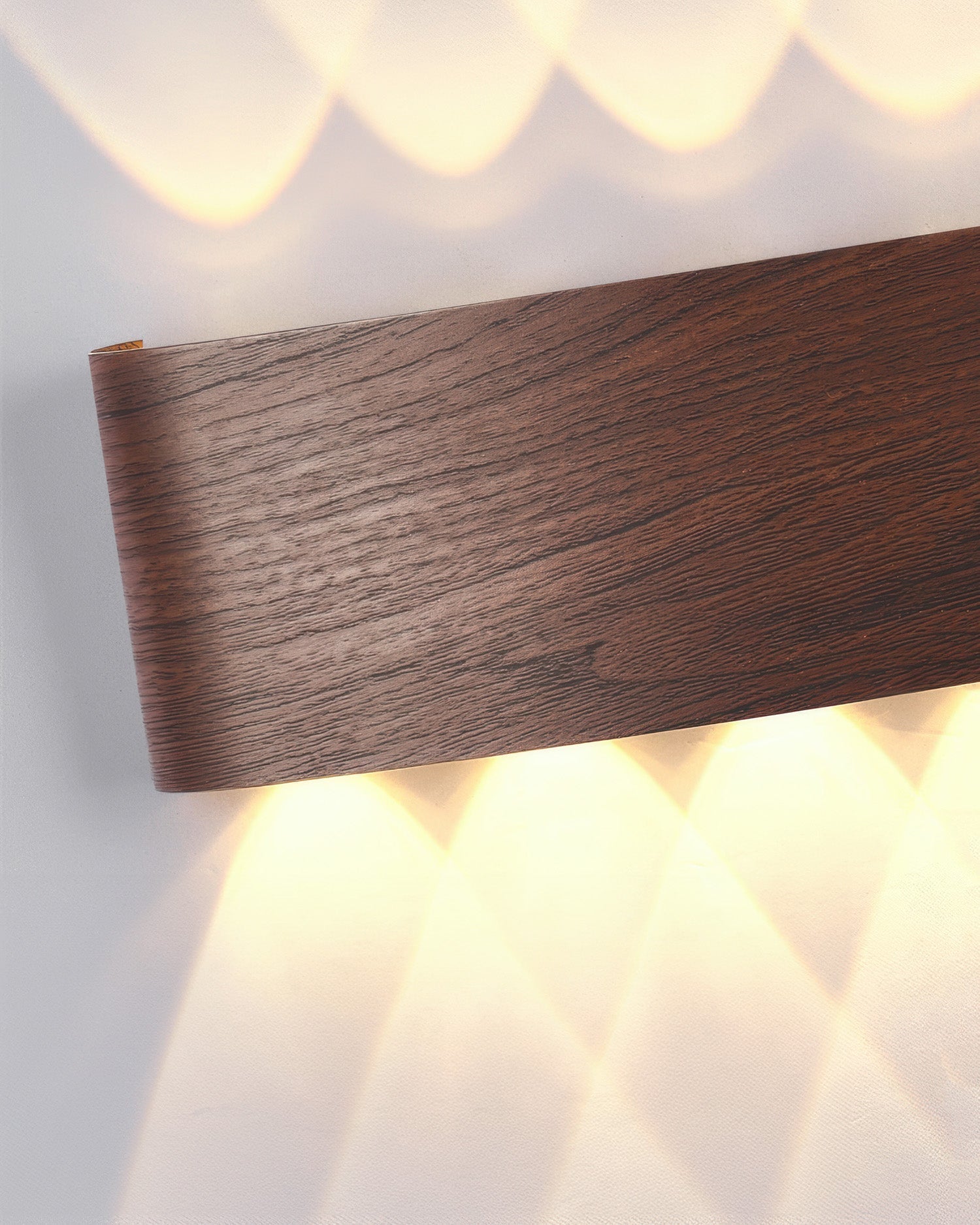 Contemporary Wooden Wall Lamp – Minimalist Design