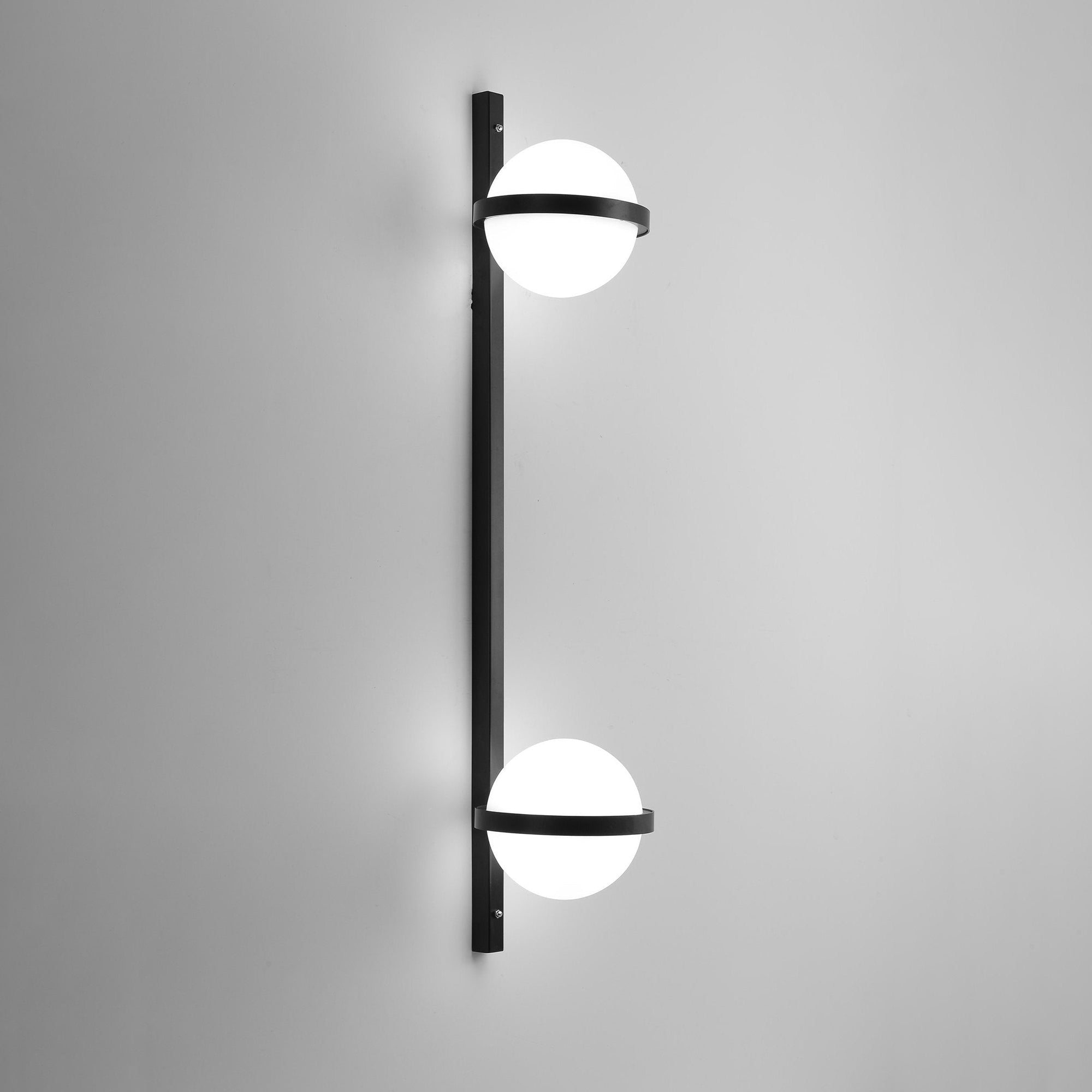 Sleek Globe-Style Outdoor Wall Light