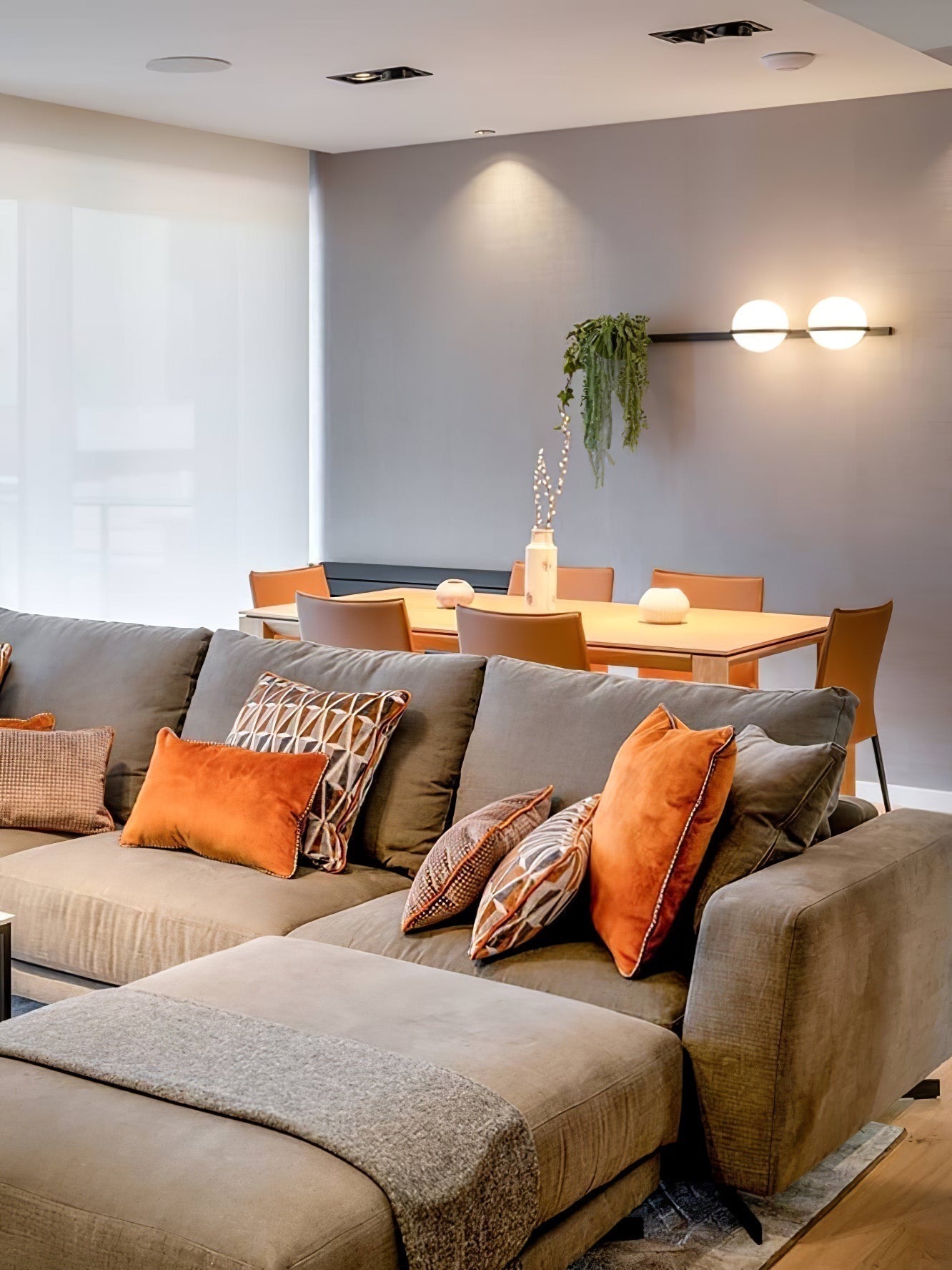 Sleek Globe-Style Outdoor Wall Light