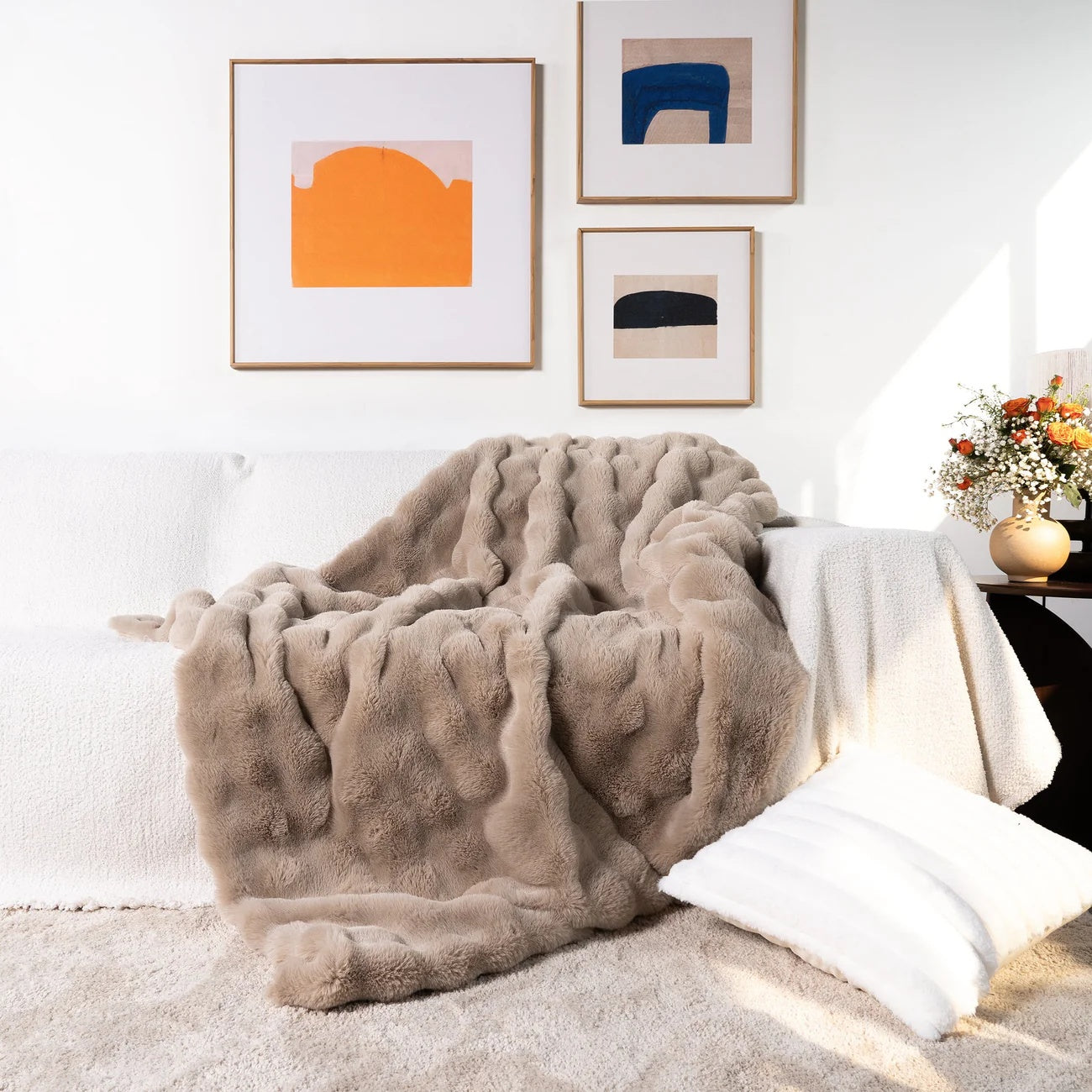 Deluxe Rabbit Faux Fur Throw – Perfect for Couch or Bed - Atelier Dubois Paris