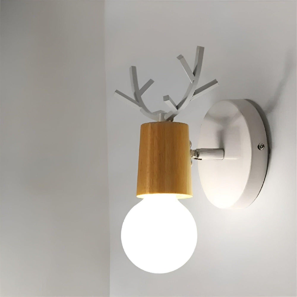 Scandinavian LED Wall Lamp – Charming Antler Design Sconce