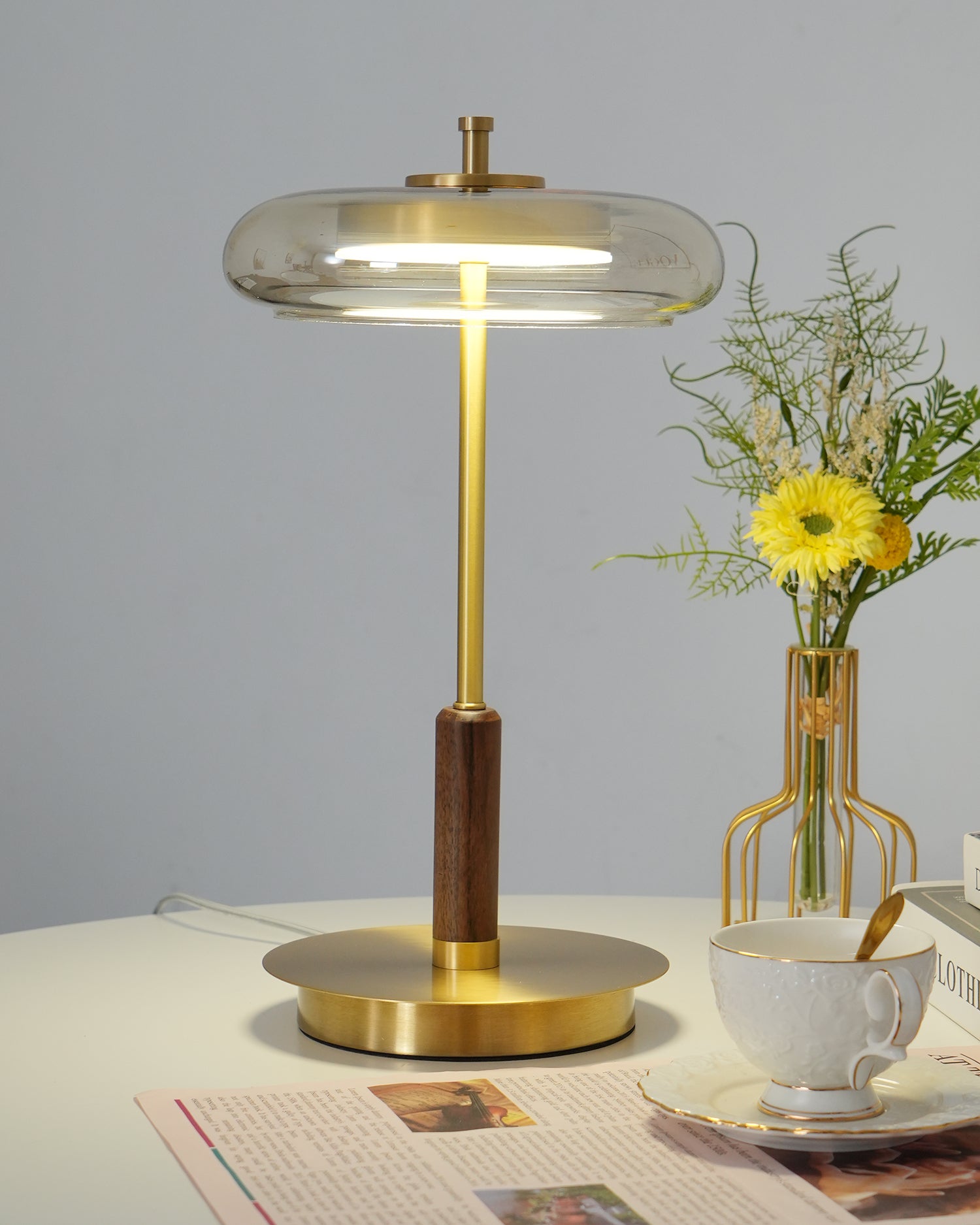 Modern Slim-Glass Table Lamp