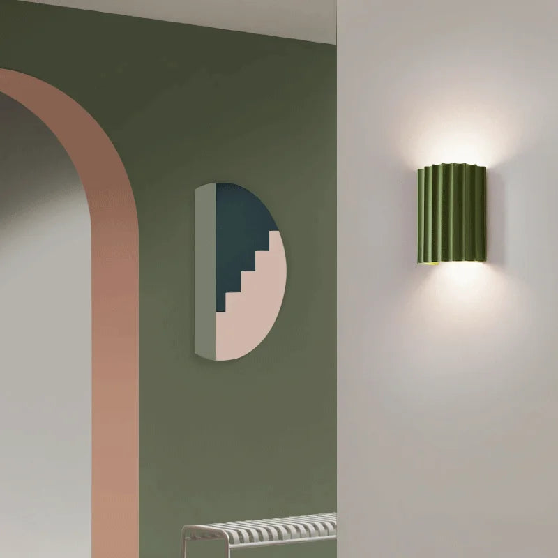 Modern Resin Wall Lamp – Stylish Accent Lighting