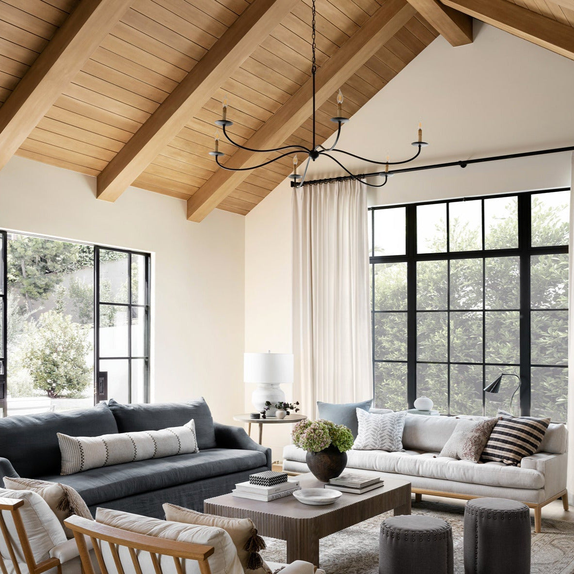 Rustic Farmhouse Candle-Style Chandelier – Classic Charm Ceiling Lamp