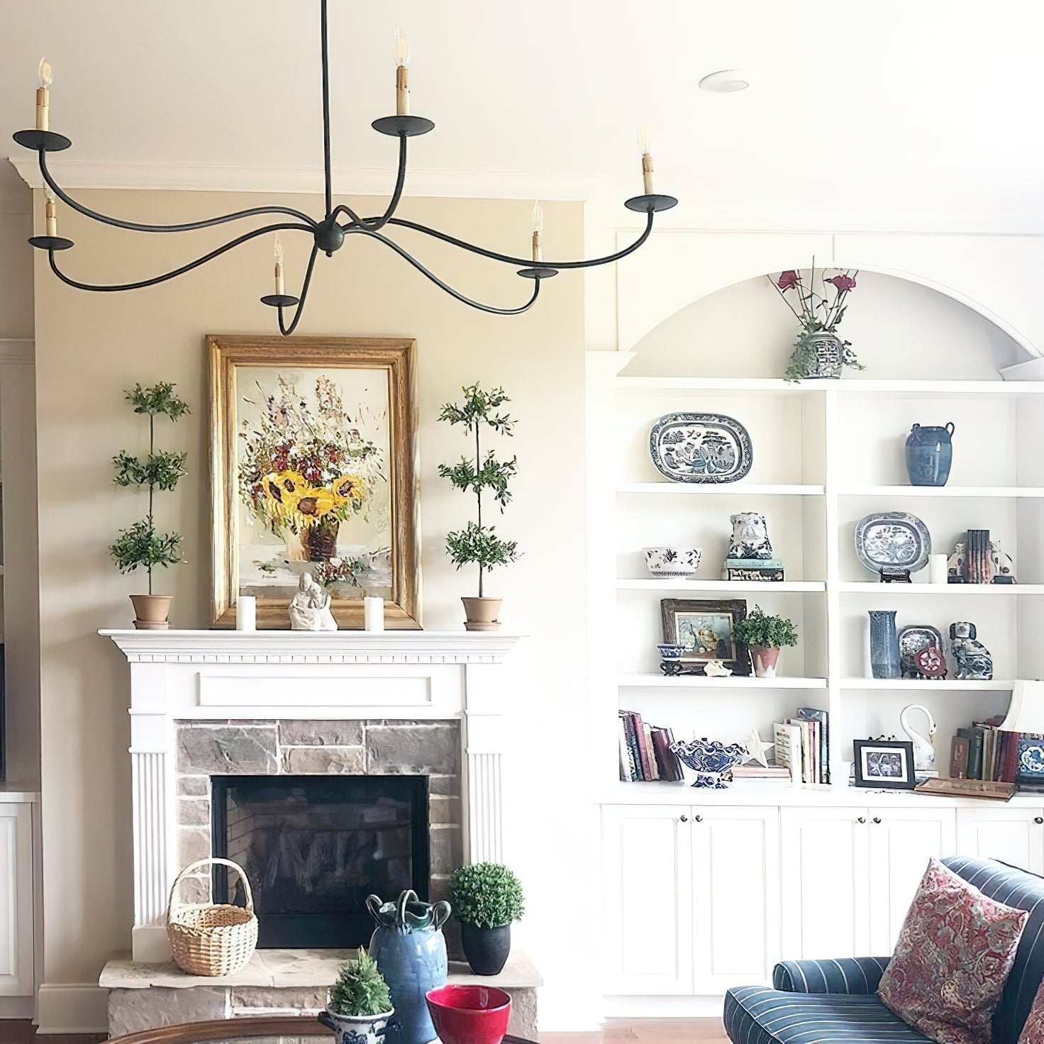 Rustic Farmhouse Candle-Style Chandelier – Classic Charm Ceiling Lamp