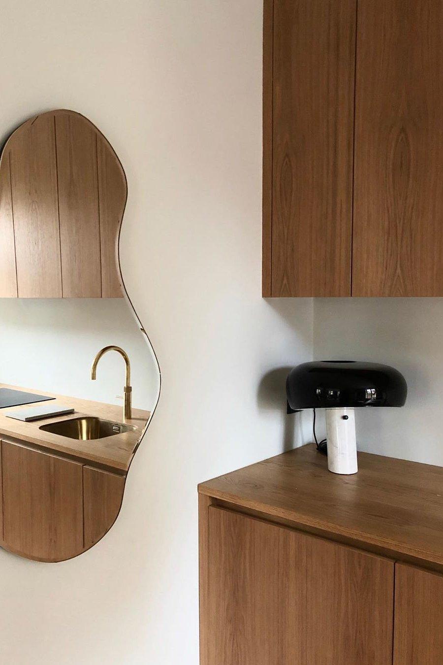 Modern Marble Table Lamp – Dimmable Lighting