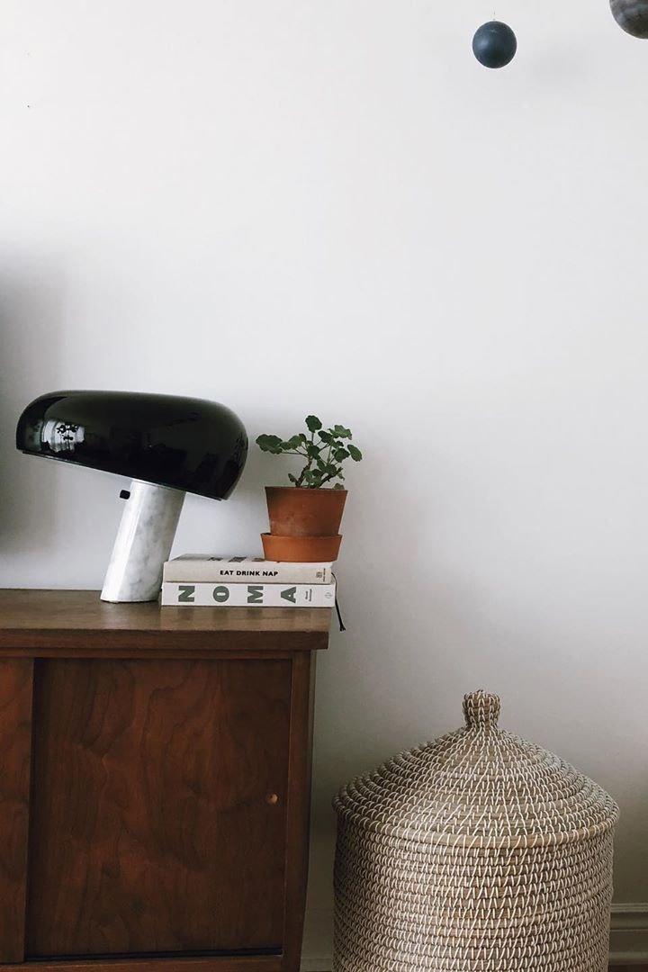 Modern Marble Table Lamp – Dimmable Lighting