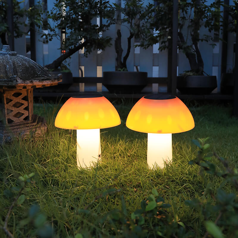 Mushroom-Shaped Solar Garden Lamp