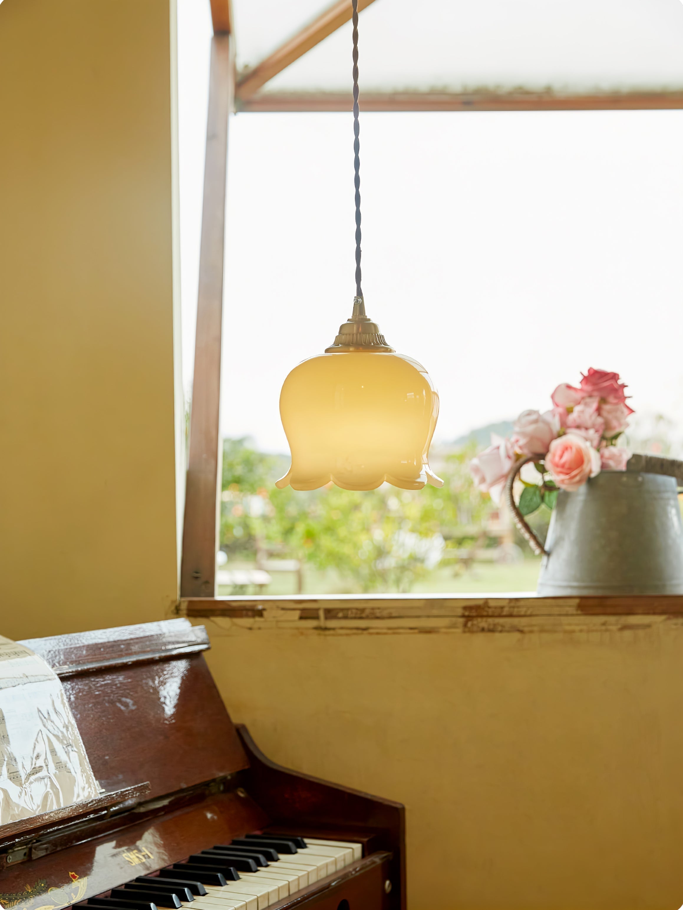 Valley Flower Pendant Light