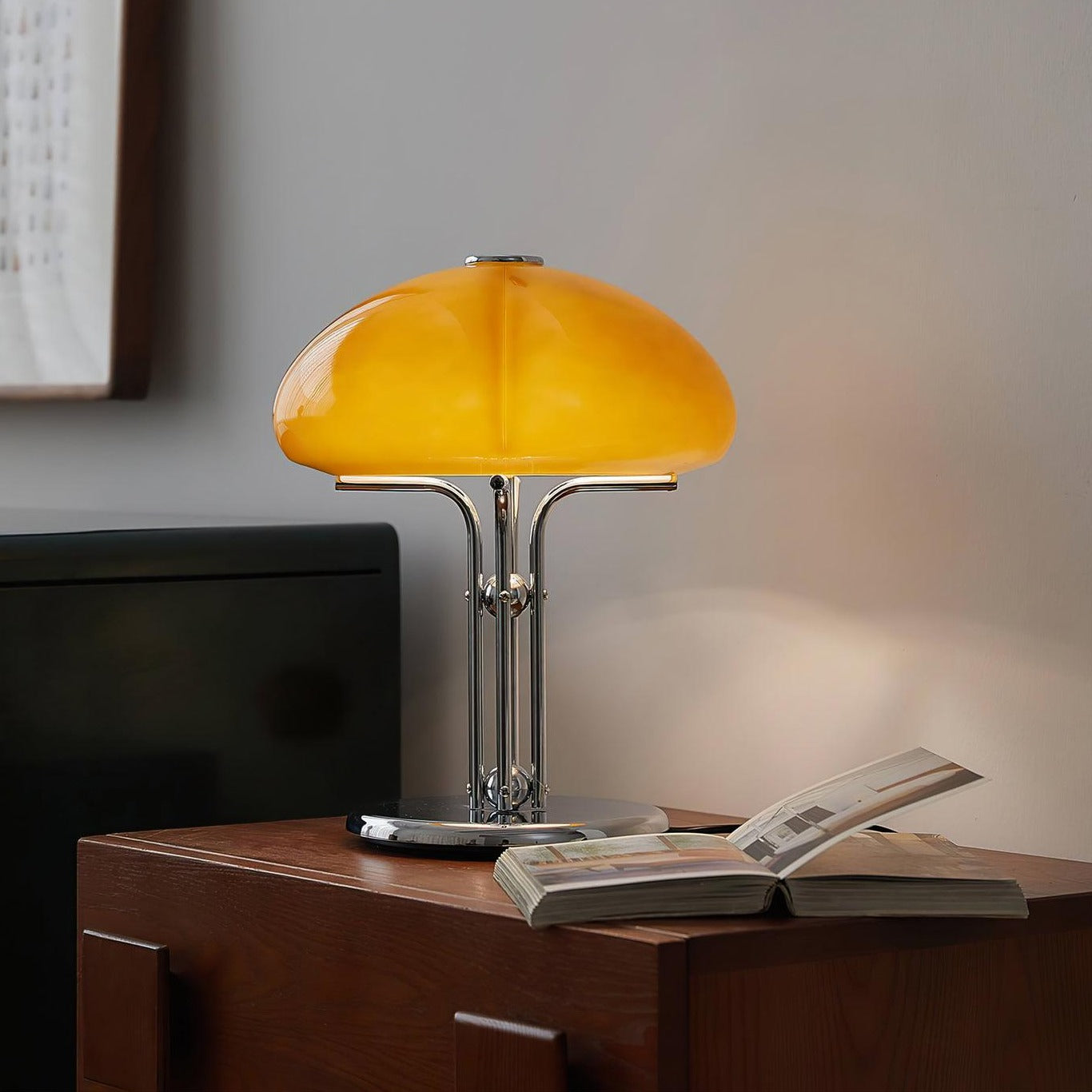 Minimalist Bauhaus Mushroom Table Lamp