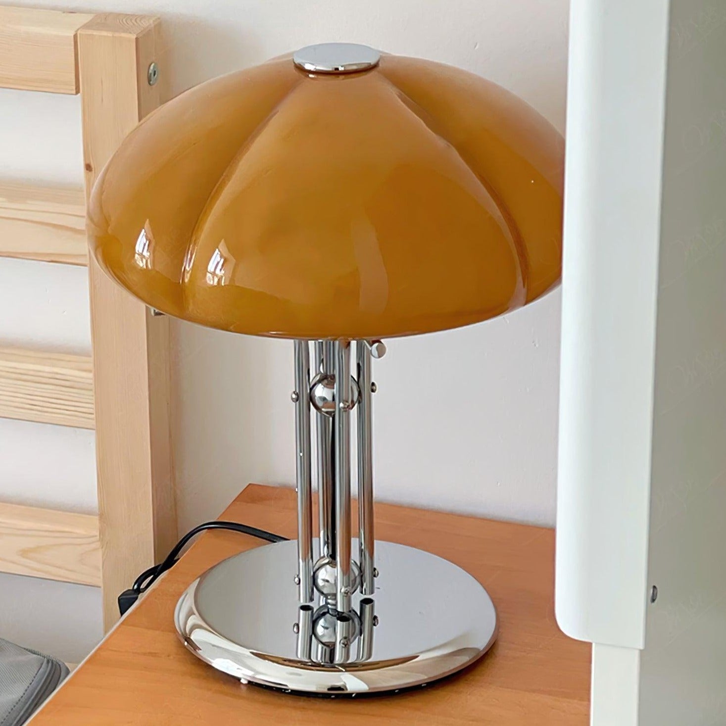 Minimalist Bauhaus Mushroom Table Lamp