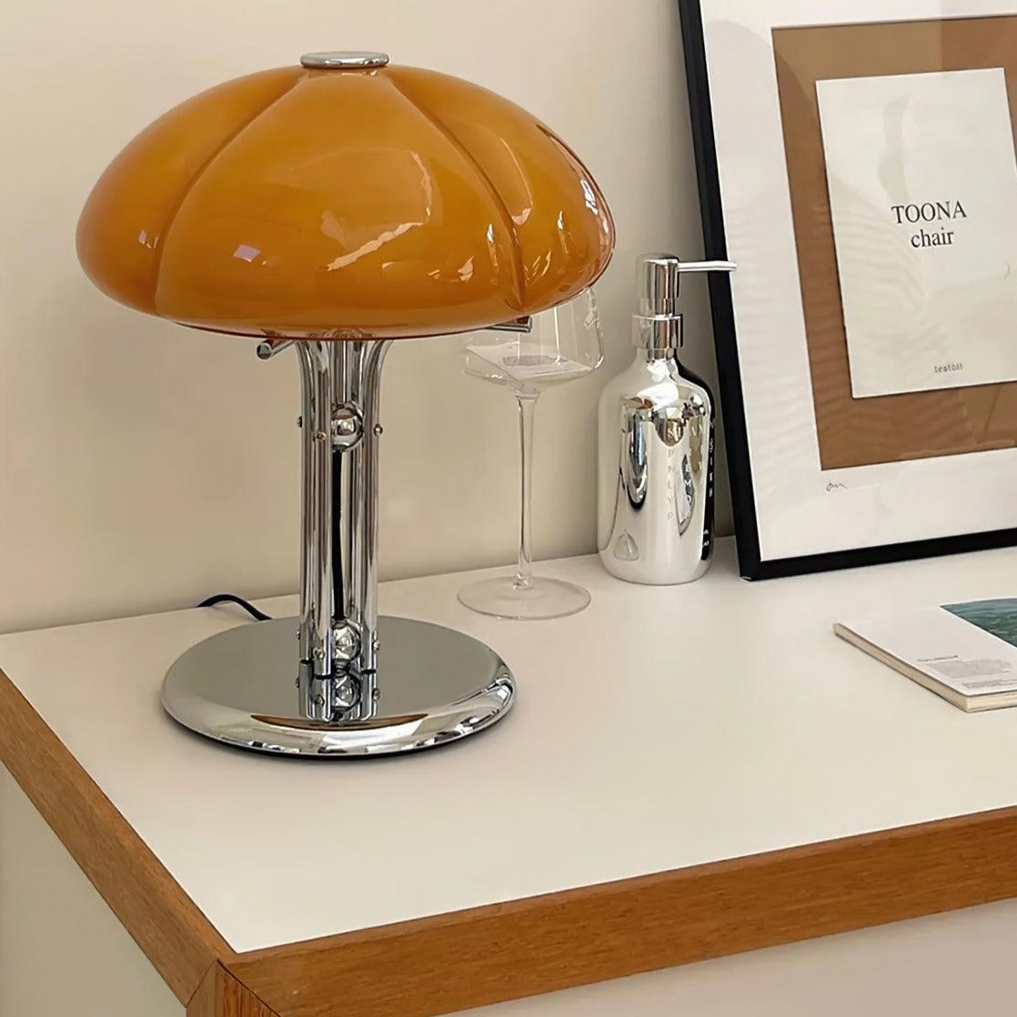 Minimalist Bauhaus Mushroom Table Lamp