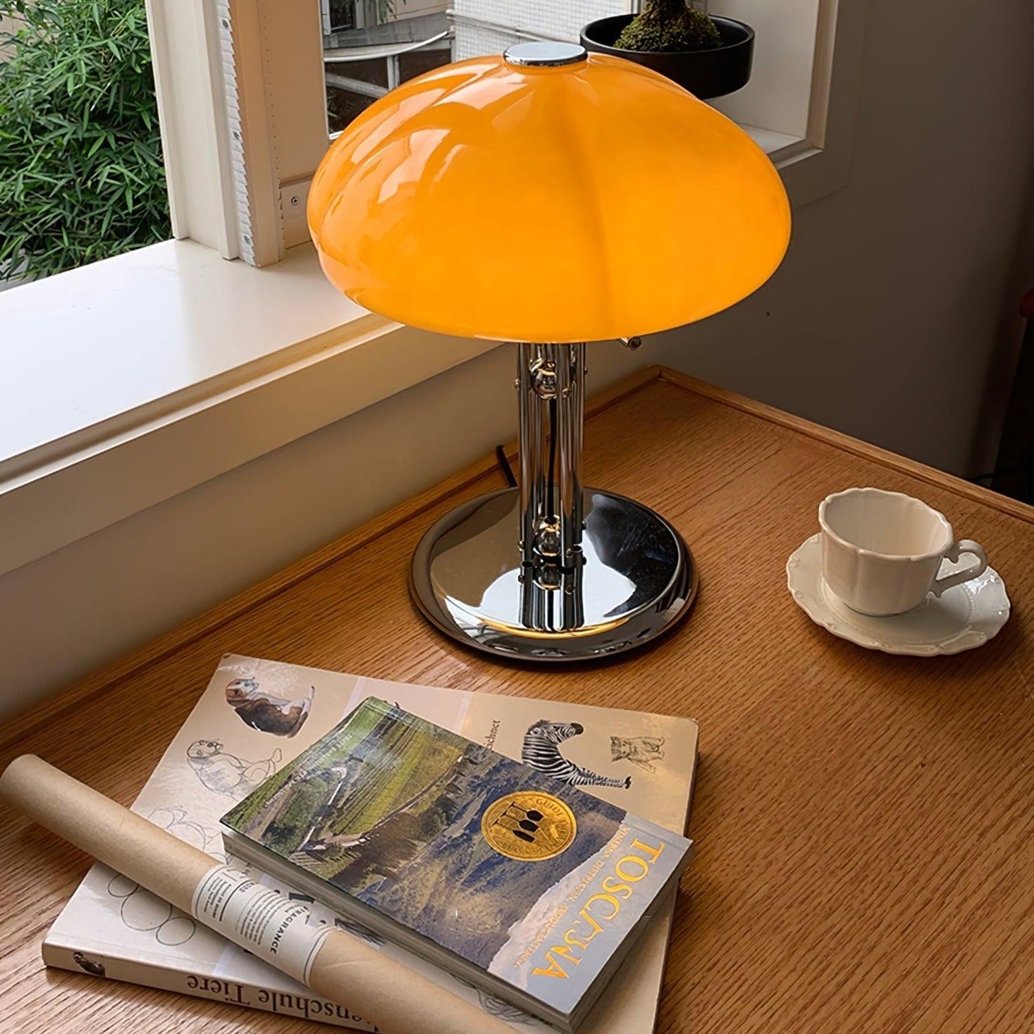 Minimalist Bauhaus Mushroom Table Lamp