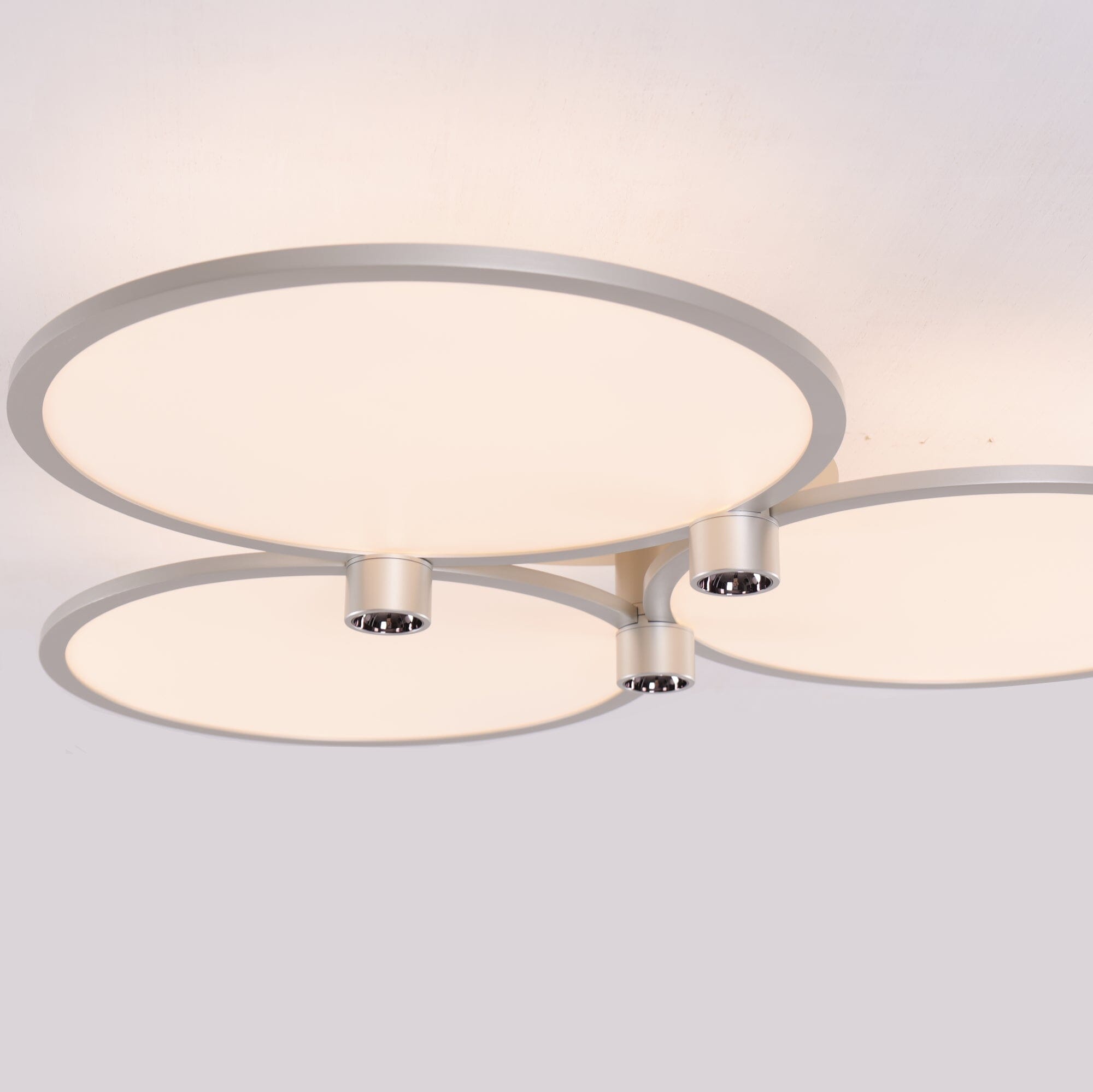 Three-Disk Full Spectrum Ceiling Light – Modern Silver & Gold Finish