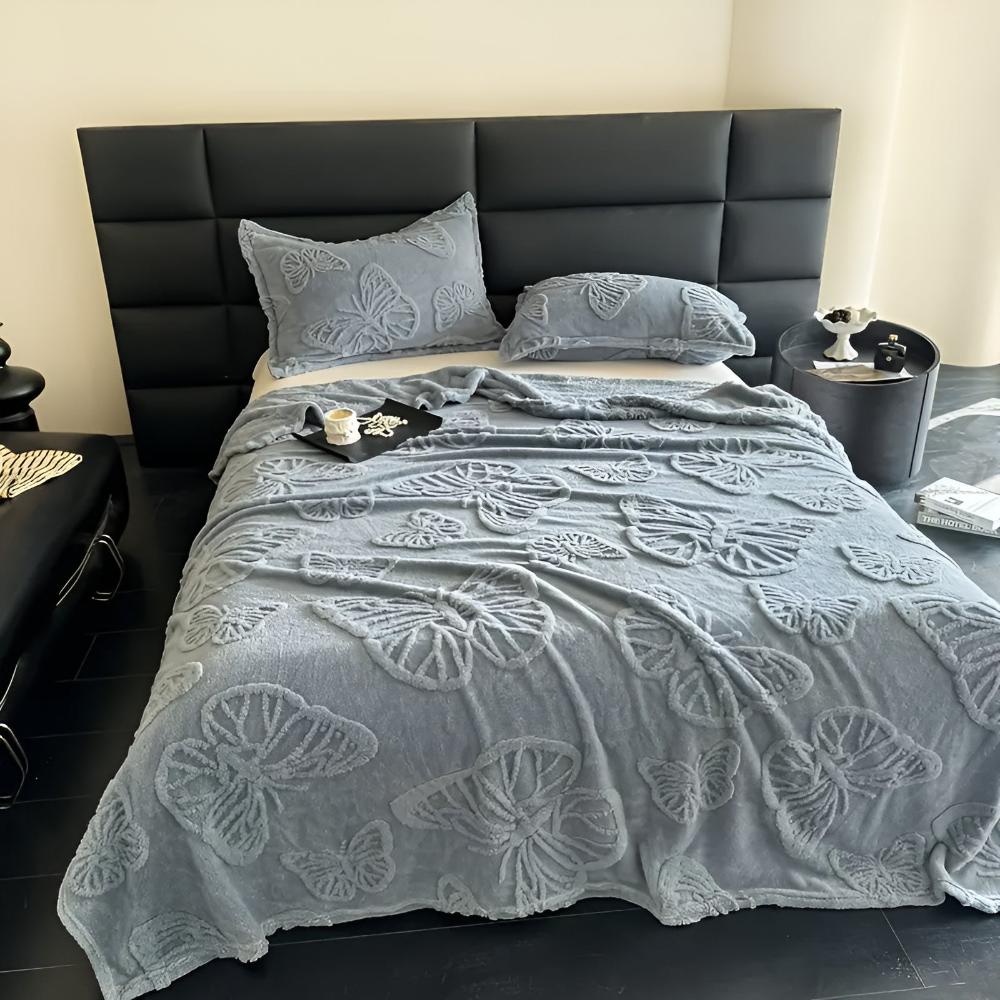 Soft Butterfly Pattern Flannel Blanket