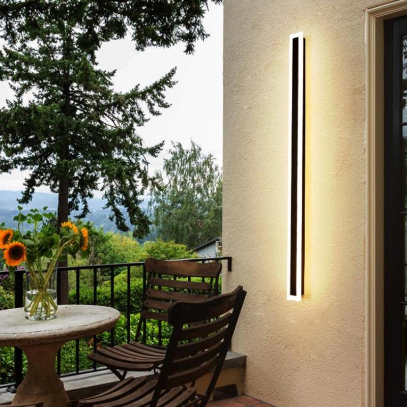 Edge Moderne Linear Wall Sconce – Outdoor LED Light