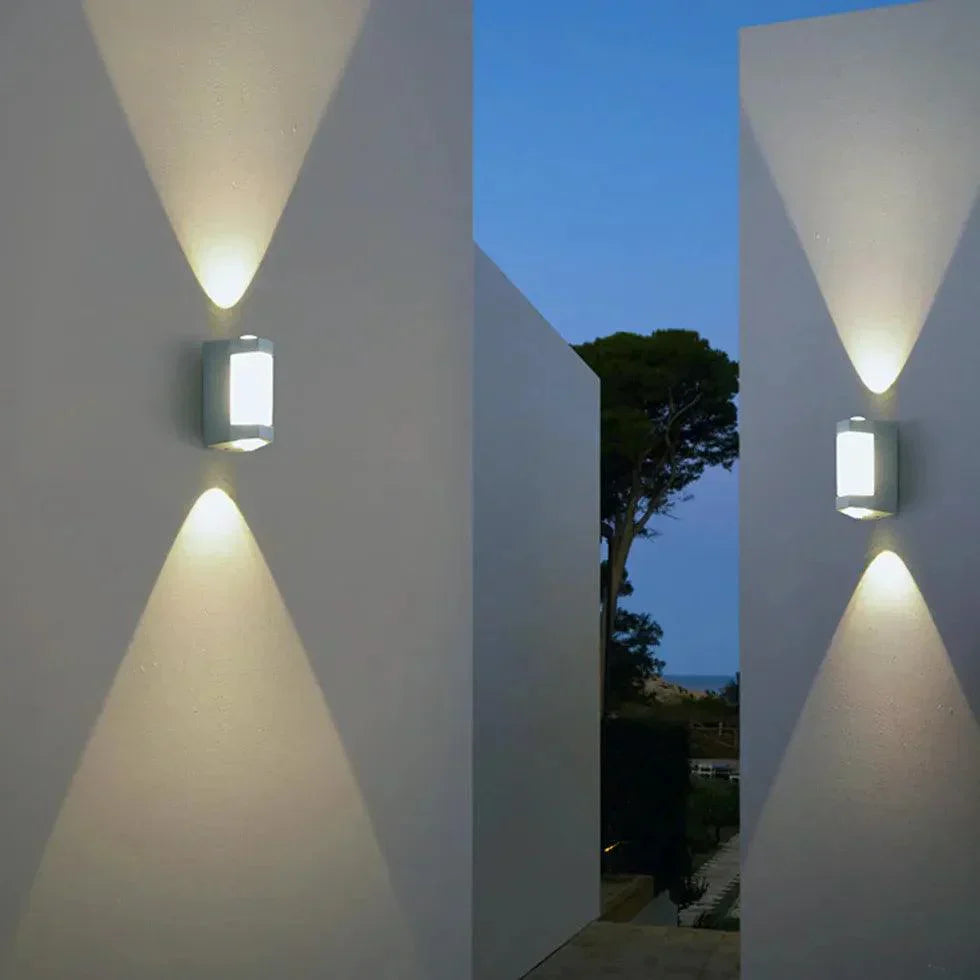 Outdoor LED Wall Light – IP65 Metal Frame Exterior Fixture
