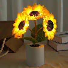 Decorative Sunflower LED Table Lamp – Bright & Sparkling Floral Accent Light - Atelier Dubois Paris