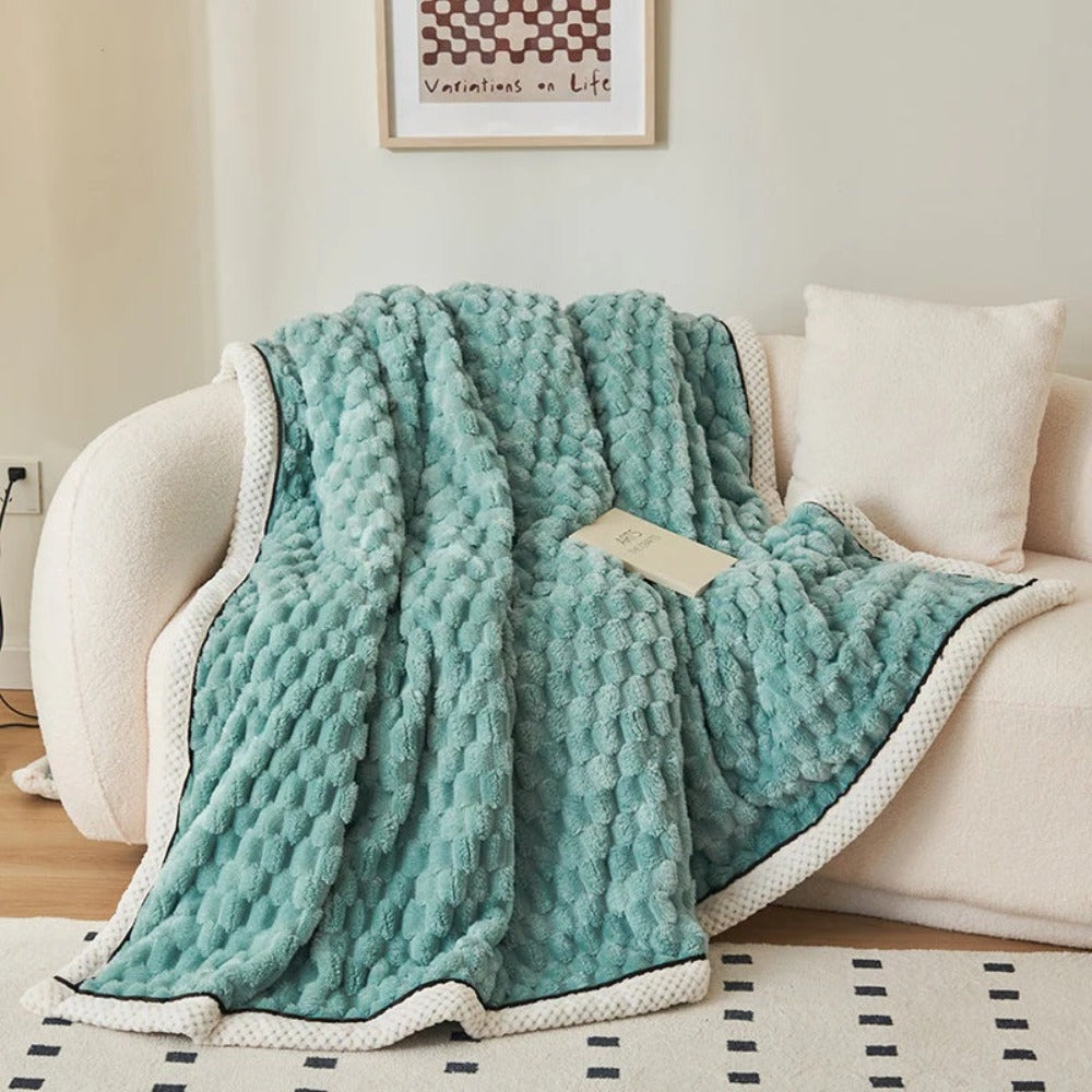 Cloud Cuddle Blanket – Gentle Touch for Elegant Interiors - Atelier Dubois Paris
