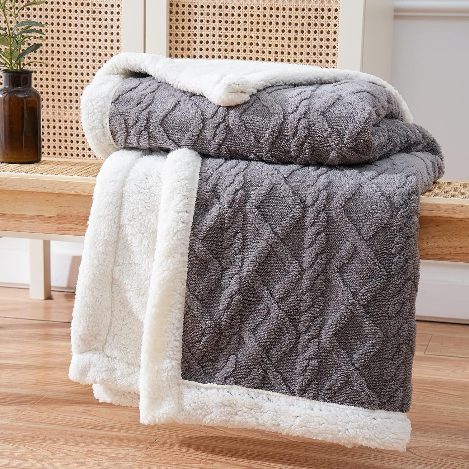 Luxury Snuggle Blanket – Reversible Sherpa Fleece Comfort - Atelier Dubois Paris