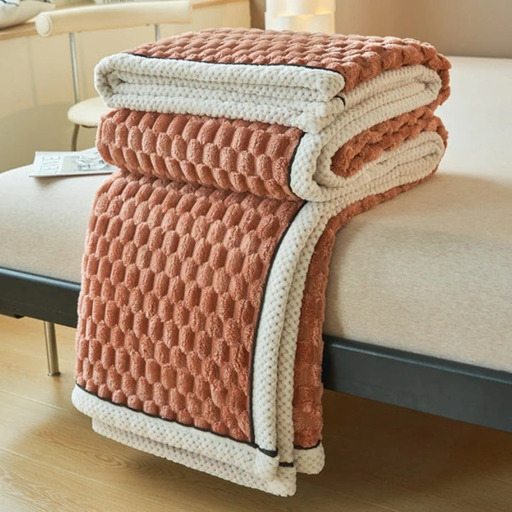 Cloud Cuddle Blanket – Gentle Touch for Elegant Interiors - Atelier Dubois Paris