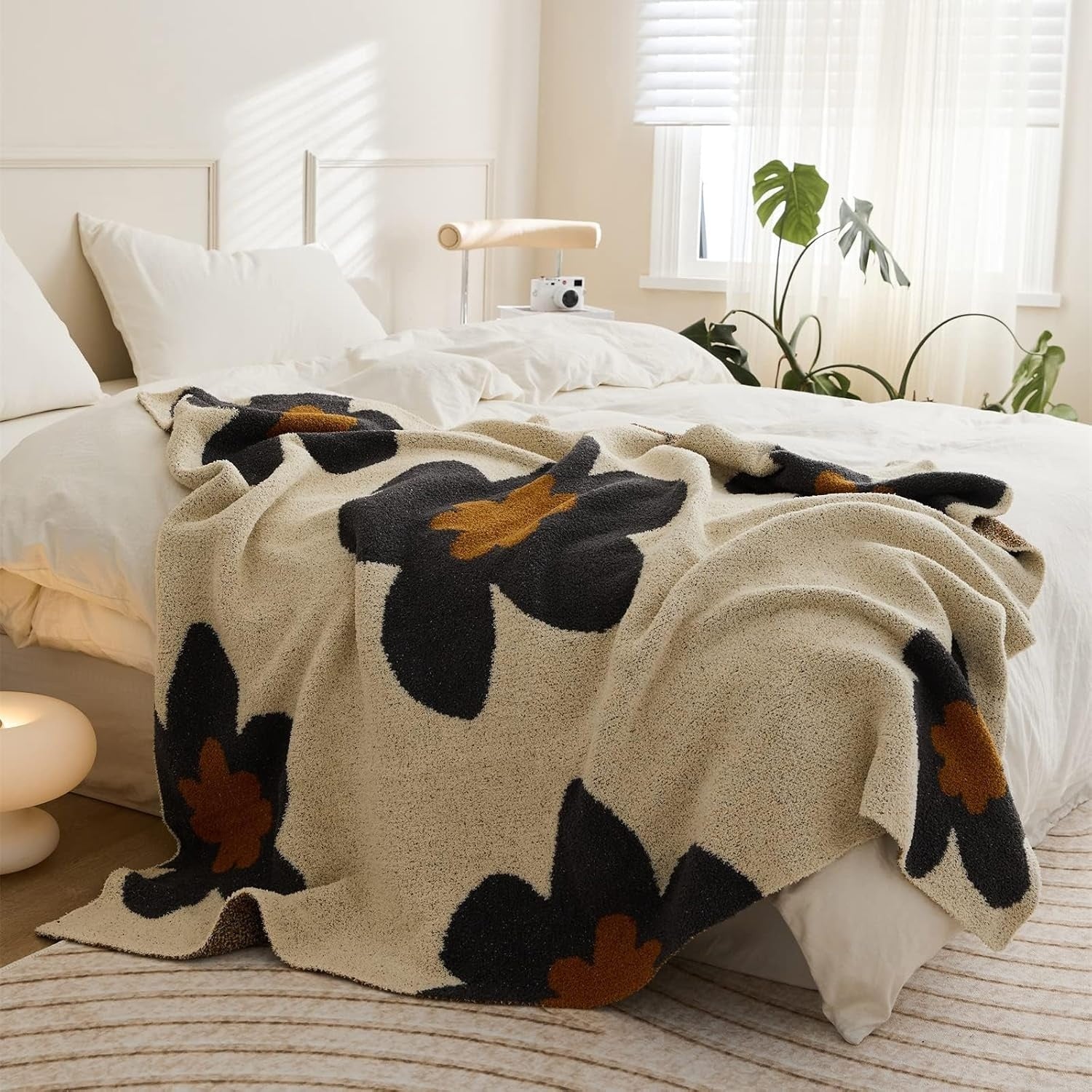 Elegant Floral Knitted Throw Blanket