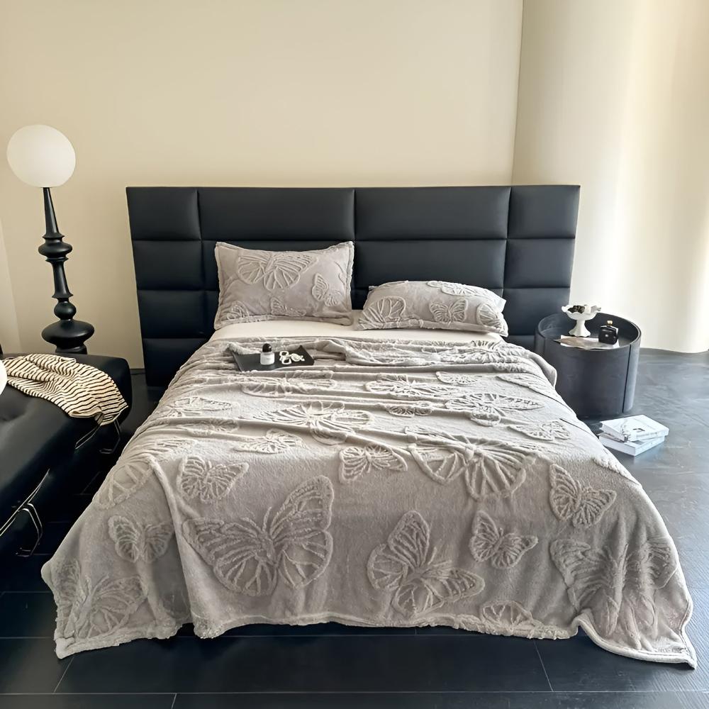 Soft Butterfly Pattern Flannel Blanket