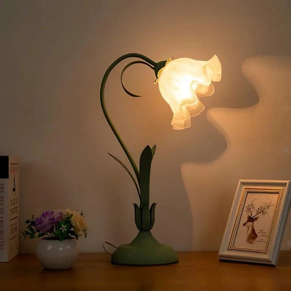 Classic Vintage Adjustable Flower Table Lamp – Stylish and Functional Light