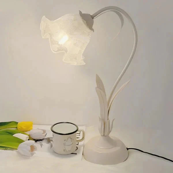 Classic Vintage Adjustable Flower Table Lamp – Stylish and Functional Light