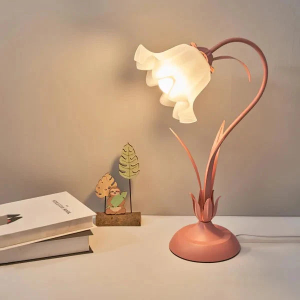 Classic Vintage Adjustable Flower Table Lamp – Stylish and Functional Light