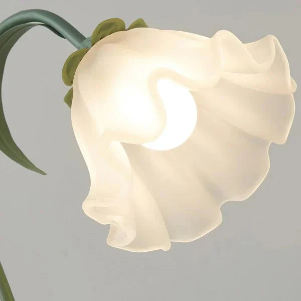 Classic Vintage Adjustable Flower Table Lamp – Stylish and Functional Light