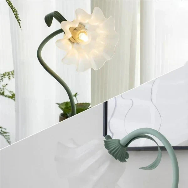 Classic Vintage Adjustable Flower Table Lamp – Stylish and Functional Light