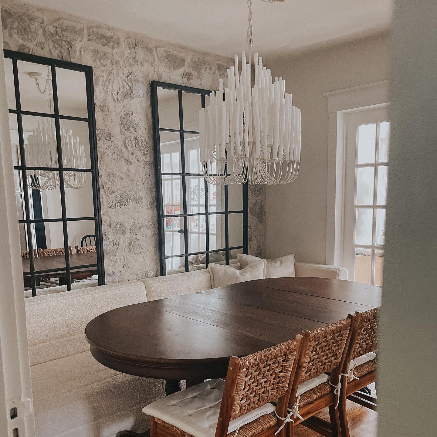 Multi-Stick Ceiling Chandelier – Cluster Pendant Light