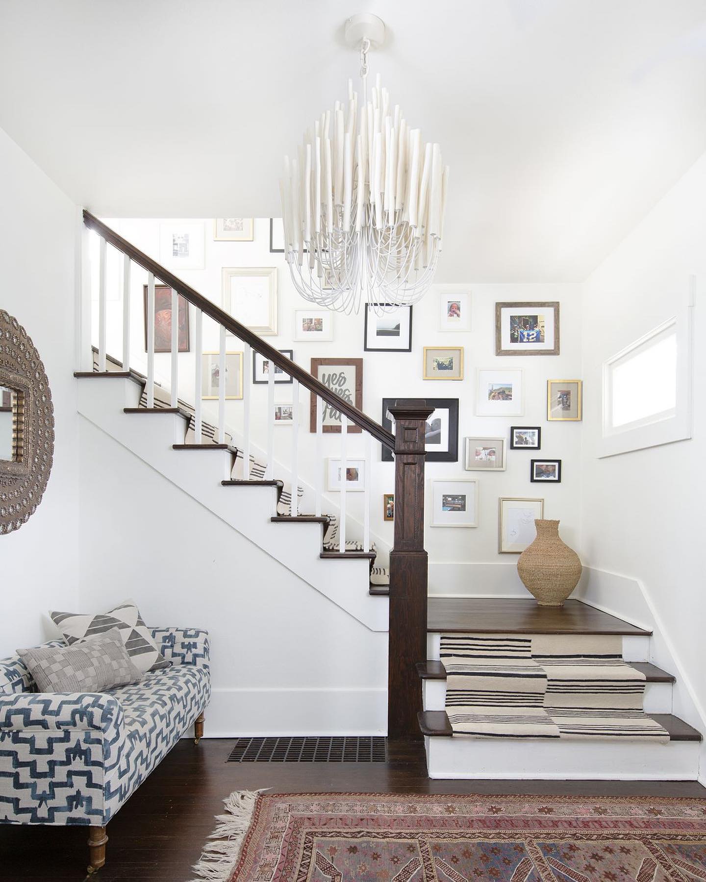 Multi-Stick Ceiling Chandelier – Cluster Pendant Light