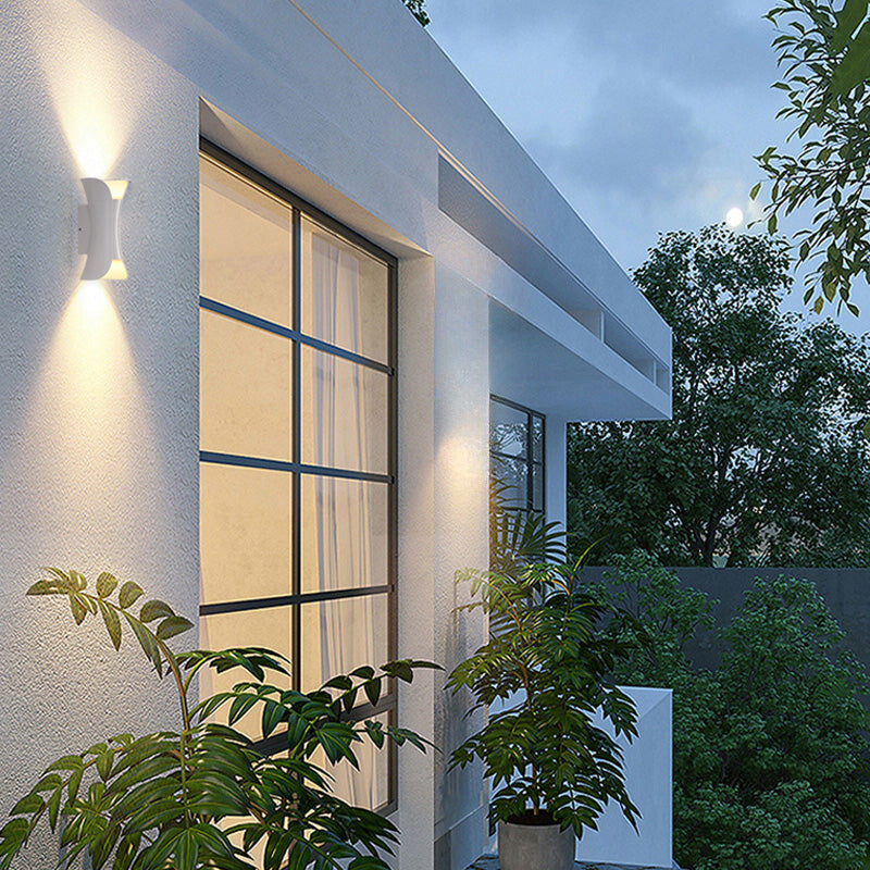 Curved Exterior Wall Light – LED Outdoor Fixture