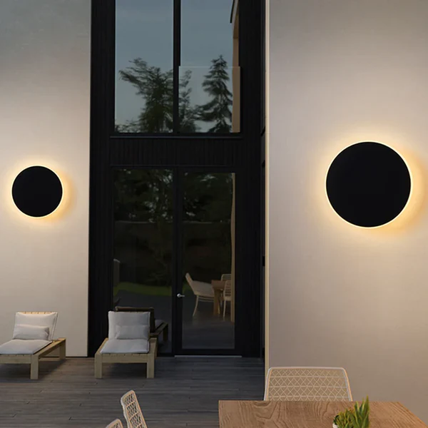 Metal Outdoor LED Wall Light | Modern Round Shape