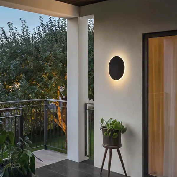 Metal Outdoor LED Wall Light | Modern Round Shape