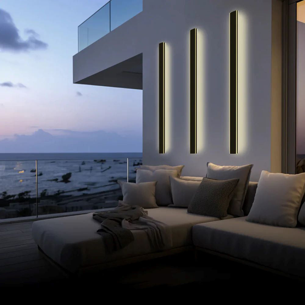 Outdoor Metal LED Linear Wall Lamp – IP65 Exterior Light