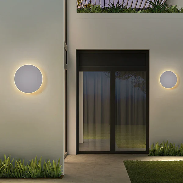 Metal Outdoor LED Wall Light | Modern Round Shape