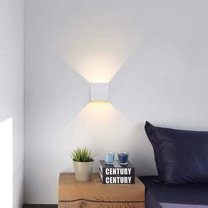Modern Outdoor Wall Lamp – Waterproof Aluminum LED Fixture