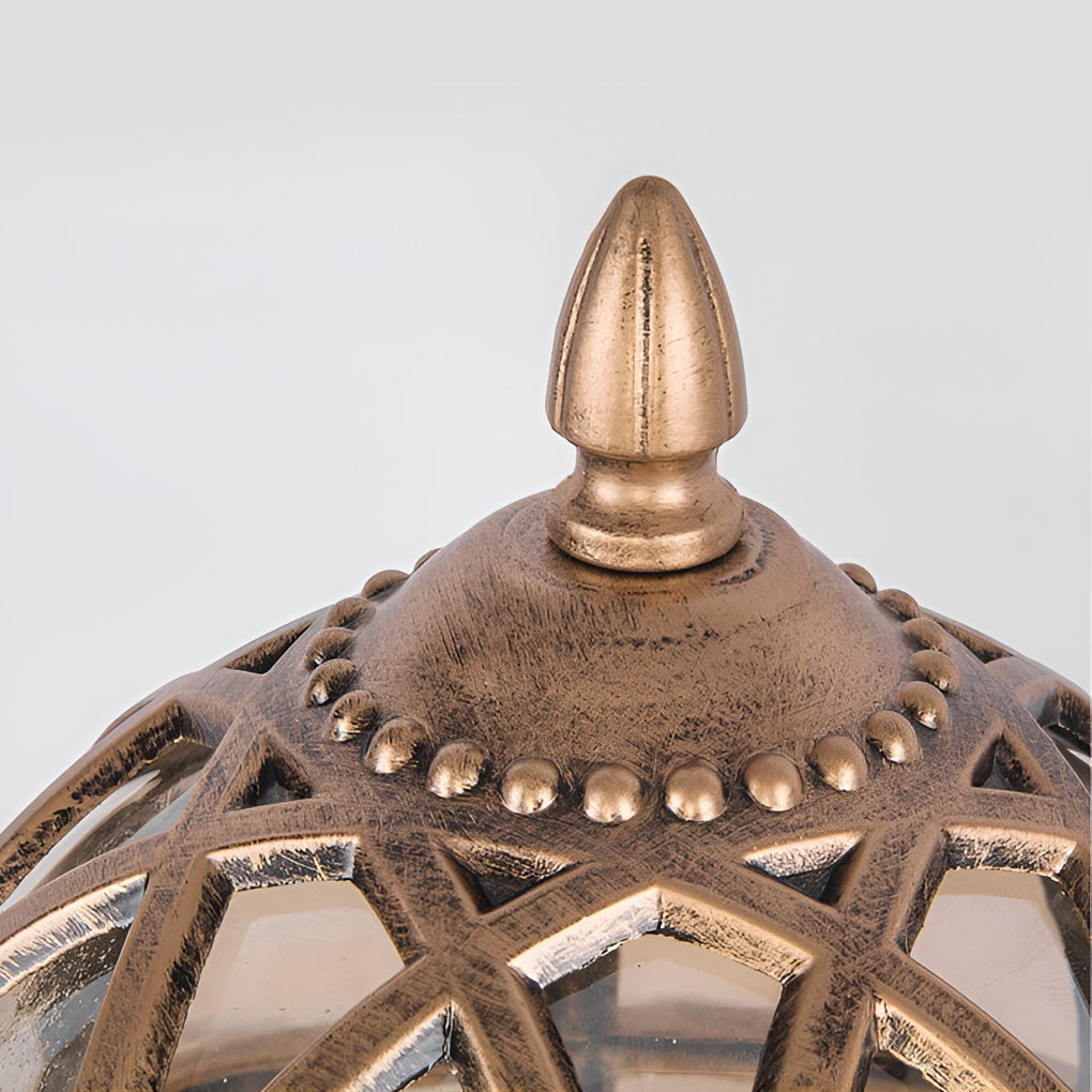 Vintage Outdoor Wall Lantern – Classic Glass & Metal Light for Porch