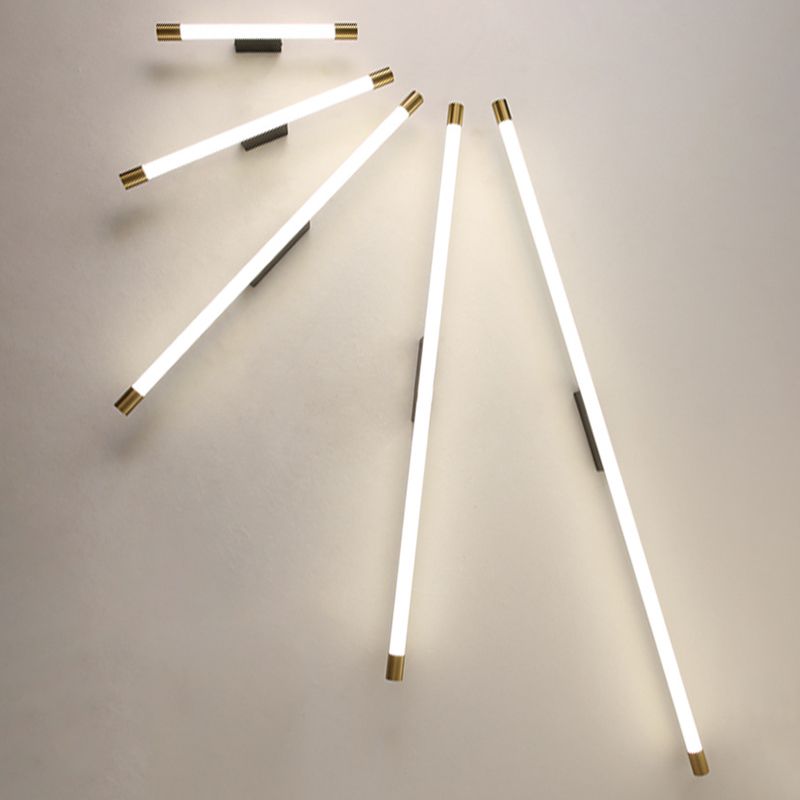 Modern Linear Vanity Wall Lamp – Metal and Acrylic LED Fixture