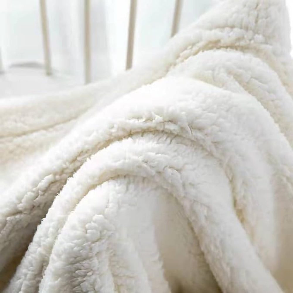 Elegant Seraphina Velvet Sherpa Blanket